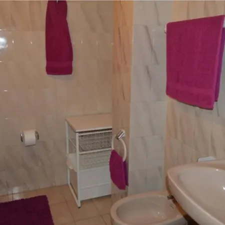 Apartamento Sanxenxo Apartment *